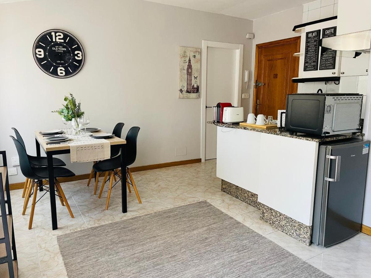 El Apartamento De La Colegiata Apartment Vigo Exterior foto